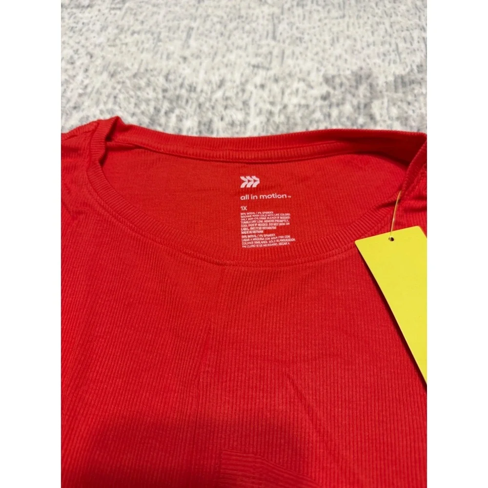 All in Motion Women Red Long Sleeve Twist Front Athletic Top‎ Size 1X